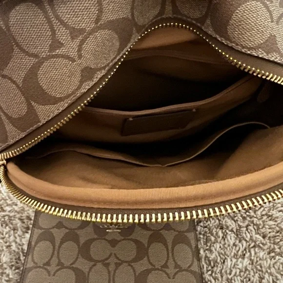 *****SOLD****** Coach Signature Backpack Purse with matching wallet - Picture 5 of 7